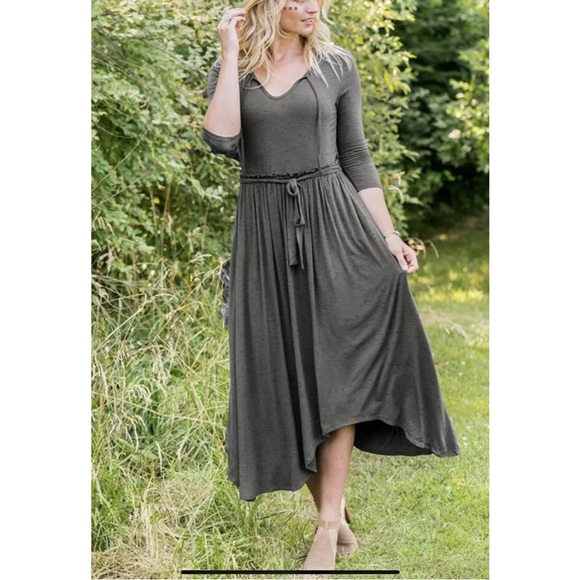 Matilda Jane Dresses & Skirts - Matilda Jane Size Small Go West Maxi Dress 
Gray 3/4 Sleeve Knit New Without Tag